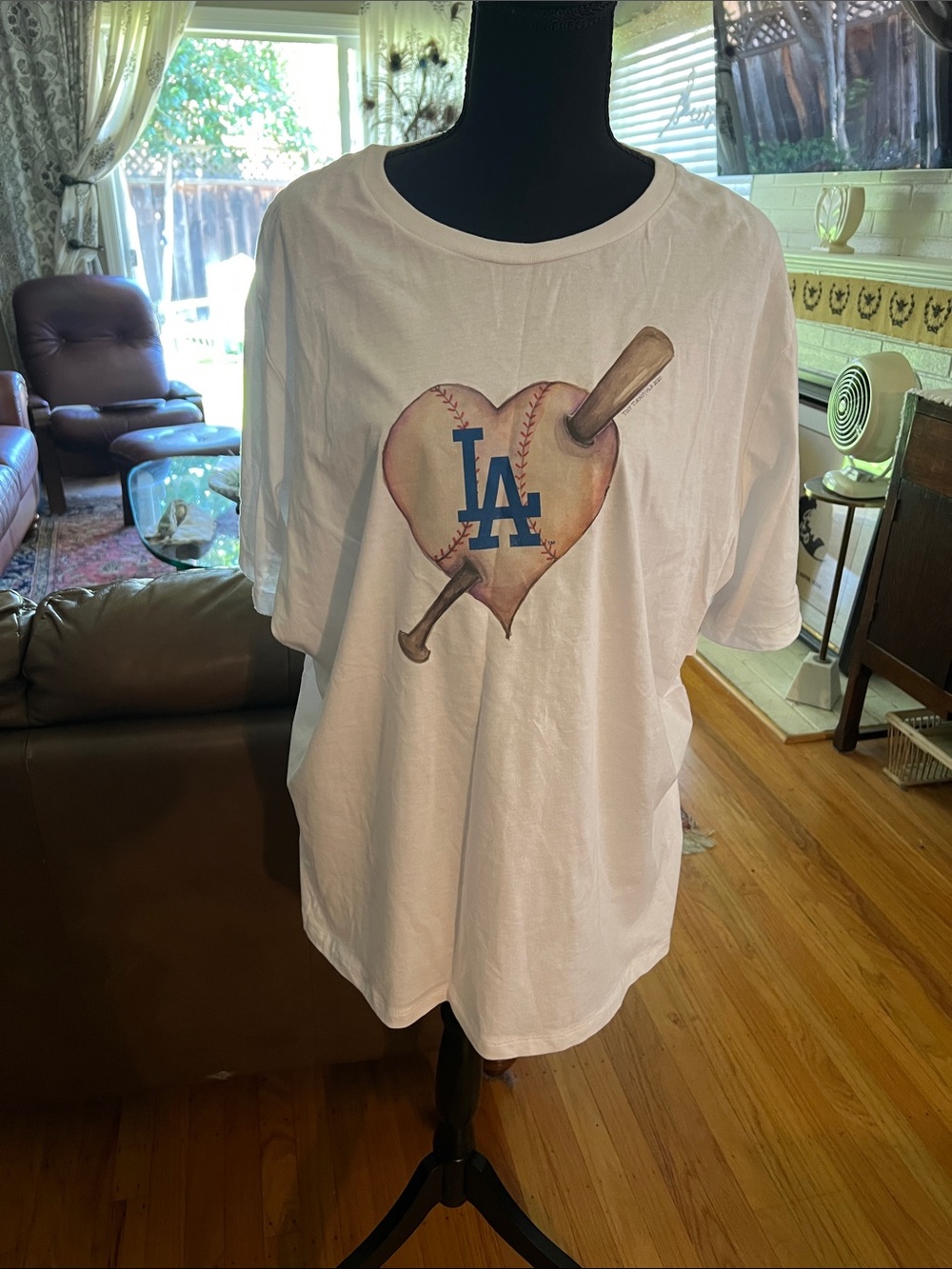 Los Angeles Dodgers Heart & Bat Graphic Tee - mlb White plus size 3x